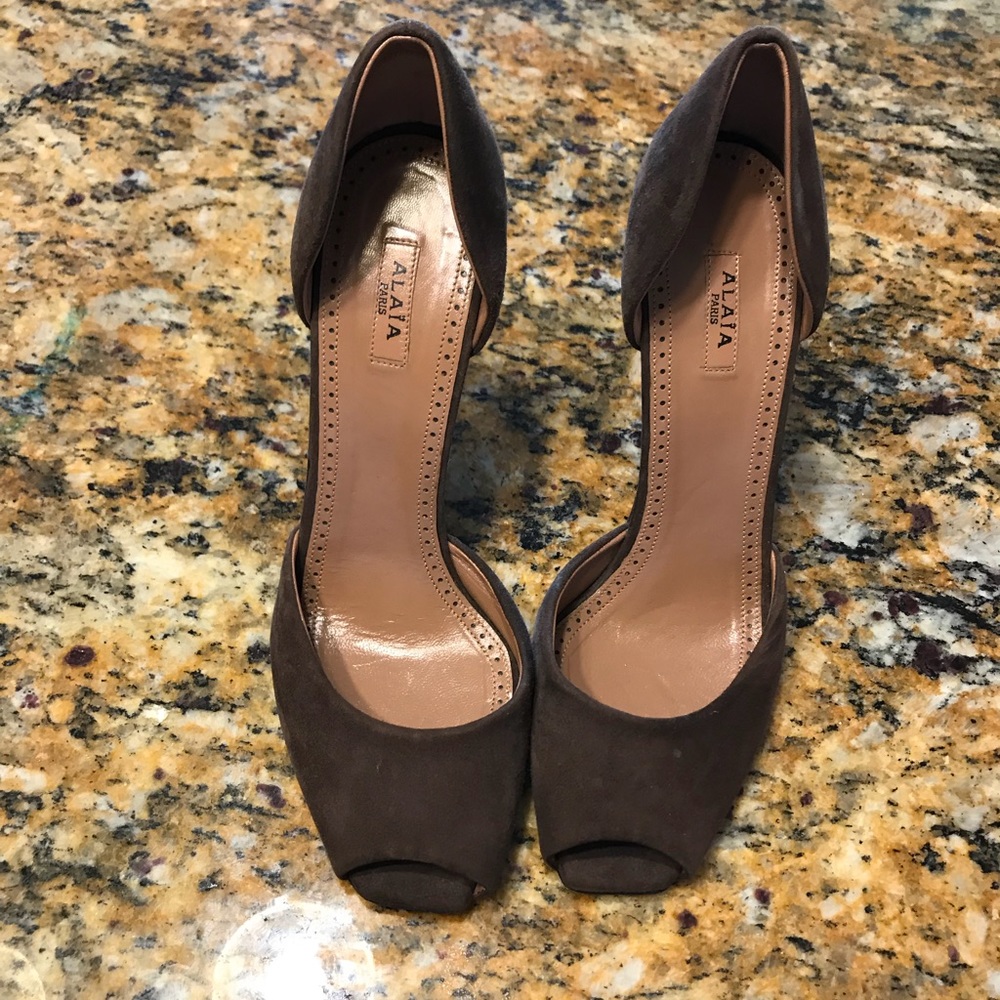 Alaia Peep Toe Wedge Shoe in Brown Suede s…
